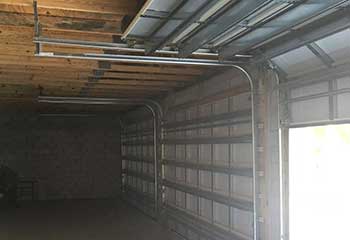Garage Door Off Track - Bloomfield